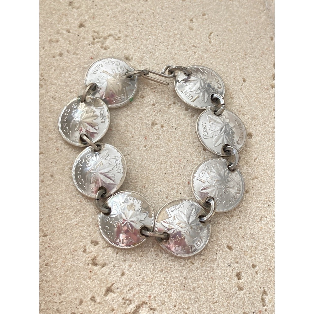 Vintage Canadian Penny Coin Bracelet 1 Cent Maple Leaf Link In Silver Tone